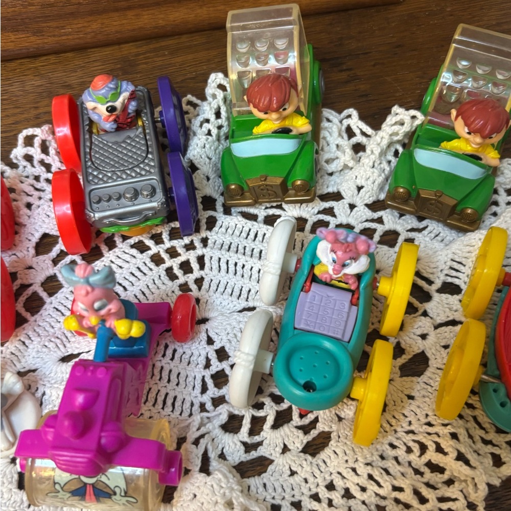 Vintage 1992 McDonald's Tiny Toon Adventures Wacky Rollers - Picture 4 of 5
